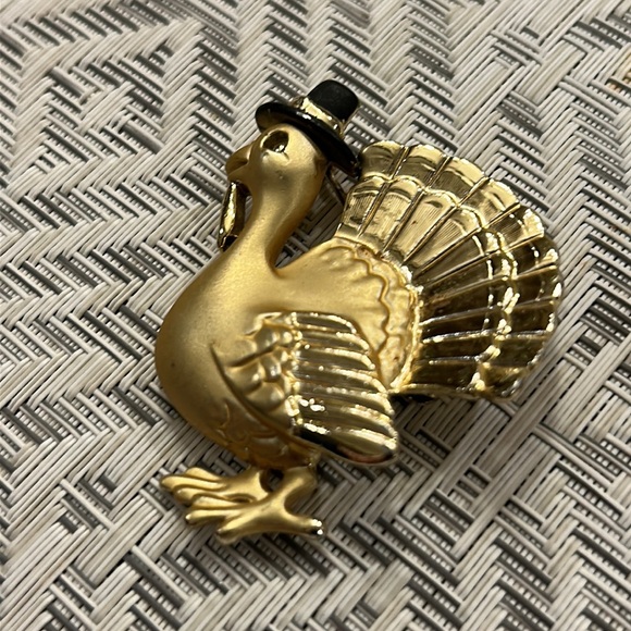 Vintage Turkey Brooch. Thanksgiving Turkey - Picture 13 of 13